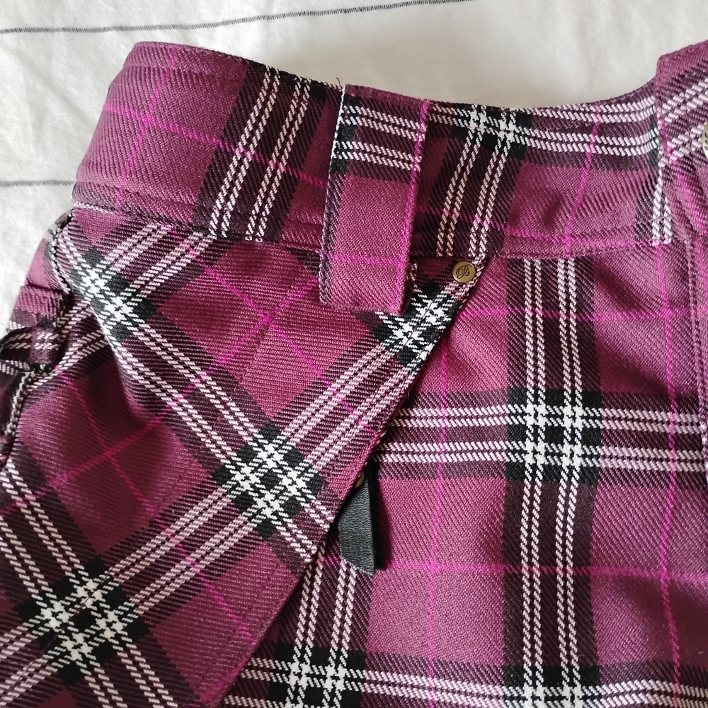 Betty Rides Snow Pants - Picture 10 of 11